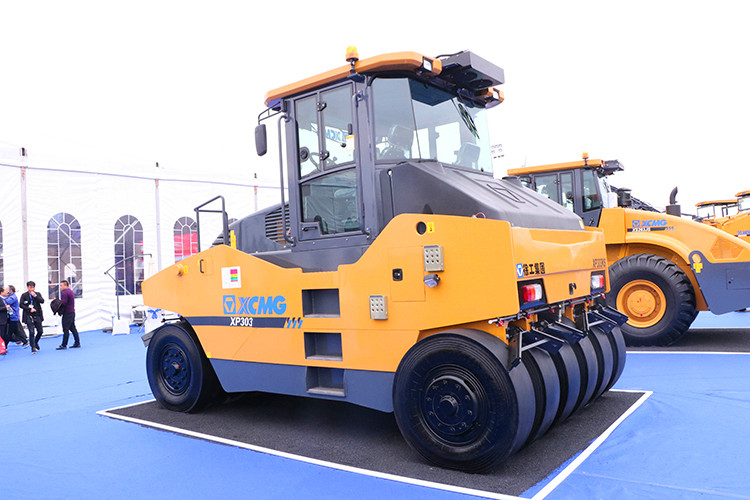 XCMG Manufacturer 30 ton Tyre Rollers XP303 Pneumatic Tyre Road Roller Compactor Machine Price